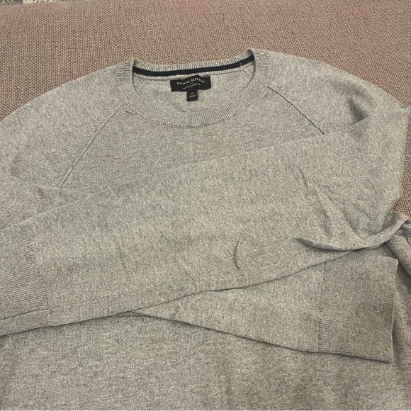 Banana Republic sweaters - Picture 3 of 7